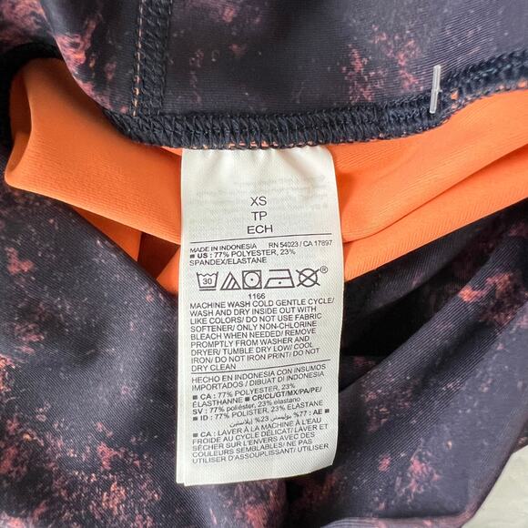 Old Navy Extra High Rise Powersoft Leggings Go Dry Purple Pink Galaxy XS NWT - Picture 7 of 7